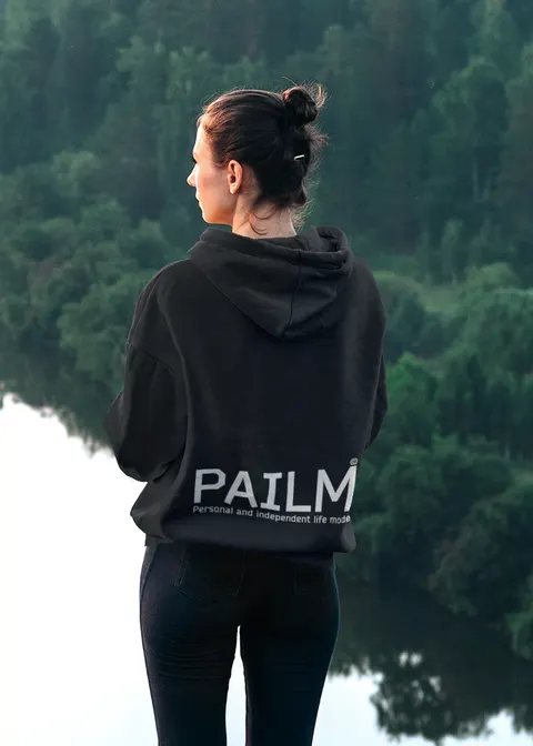 Pailm Hoodie von hinten, Blick auf den Wald